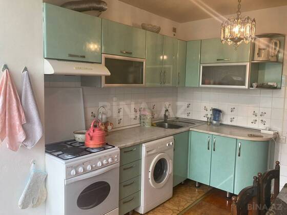 5 otaqlı Köhnə tikili, Bakıxanov q., Bakı