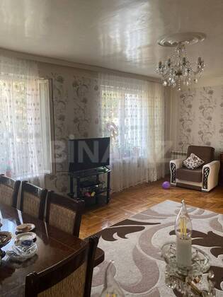 5 otaqlı Köhnə tikili, Bakıxanov q., Bakı