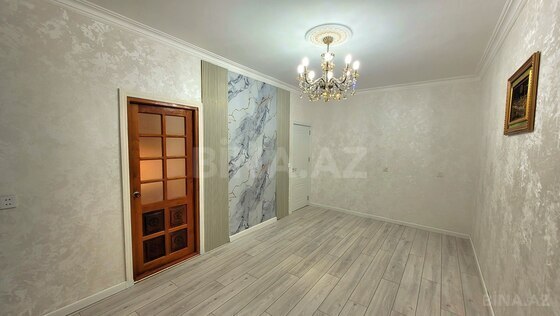 3 otaqlı Köhnə tikili, Azadlıq Prospekti m., Bakı