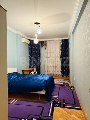 4 otaqlı Köhnə tikili, 20 Yanvar m., Bakı