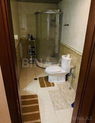 4 otaqlı Köhnə tikili, 20 Yanvar m., Bakı