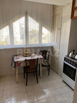 2 otaqlı Köhnə tikili, Həzi Aslanov m., Bakı