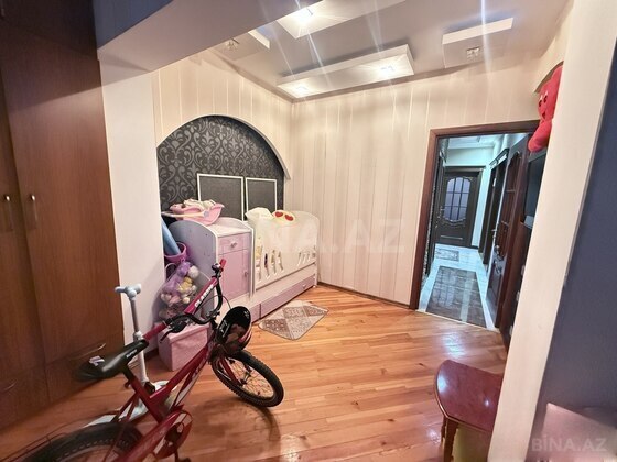 4 otaqlı Köhnə tikili, Azadlıq Prospekti m., Bakı