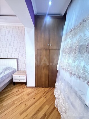 4 otaqlı Köhnə tikili, Azadlıq Prospekti m., Bakı