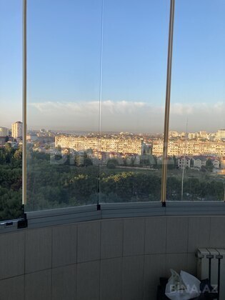 3 otaqlı Yeni tikili, Memar Əcəmi m., Bakı