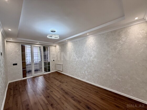 2 otaqlı Köhnə tikili, Qara Qarayev m., Bakı