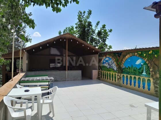 4 otaqlı Həyət evi/Bağ evi, Şəki