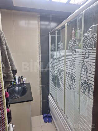 5 otaqlı Köhnə tikili, Qaraçuxur q., Bakı