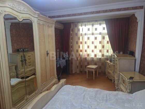 5 otaqlı Köhnə tikili, Qaraçuxur q., Bakı
