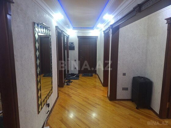 5 otaqlı Köhnə tikili, Qaraçuxur q., Bakı