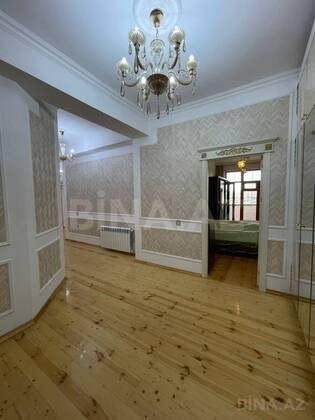 3 otaqlı Yeni tikili, Şah İsmayıl Xətai m., Bakı
