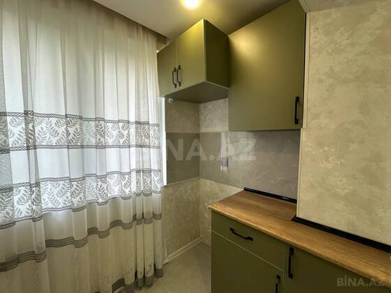 2 otaqlı Köhnə tikili, Qara Qarayev m., Bakı