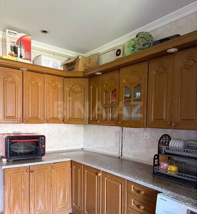 3 otaqlı Köhnə tikili, 28 May m., Bakı