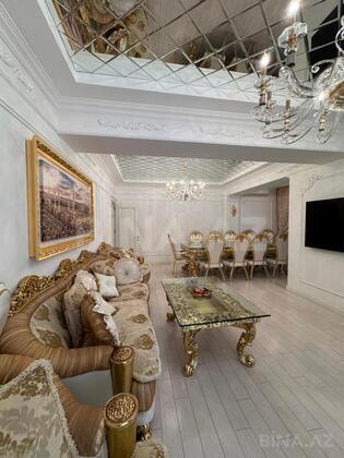 4 otaqlı Yeni tikili, Şah İsmayıl Xətai m., Bakı