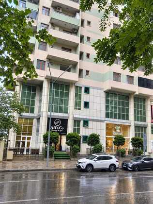 3 otaqlı Yeni tikili, Elmlər Akademiyası m., Bakı
