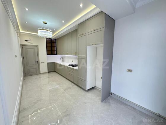 3 otaqlı Yeni tikili, Koroğlu m., Bakı