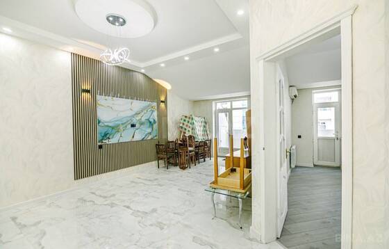 3 otaqlı Yeni tikili, Nizami m., Bakı