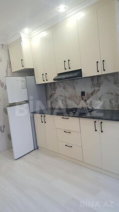 2 otaqlı Köhnə tikili, Yeni Günəşli q., Bakı