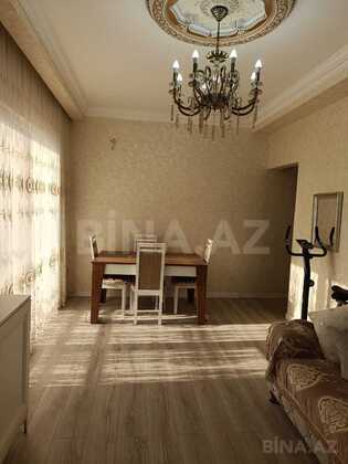 2 otaqlı Köhnə tikili, Azadlıq Prospekti m., Bakı