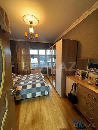 4 otaqlı Köhnə tikili, 20 Yanvar m., Bakı