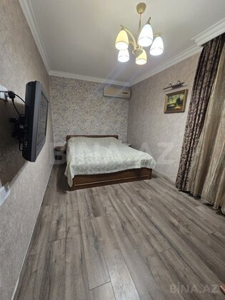 3 otaqlı Köhnə tikili, İnşaatçılar m., Bakı
