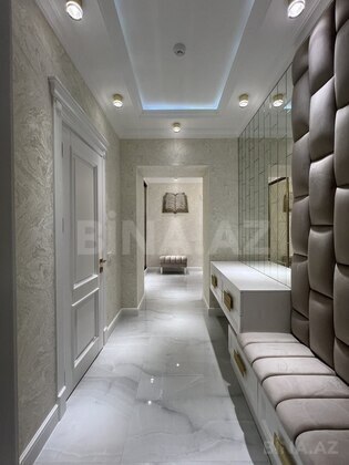 3 otaqlı Yeni tikili, 8 Noyabr m., Bakı