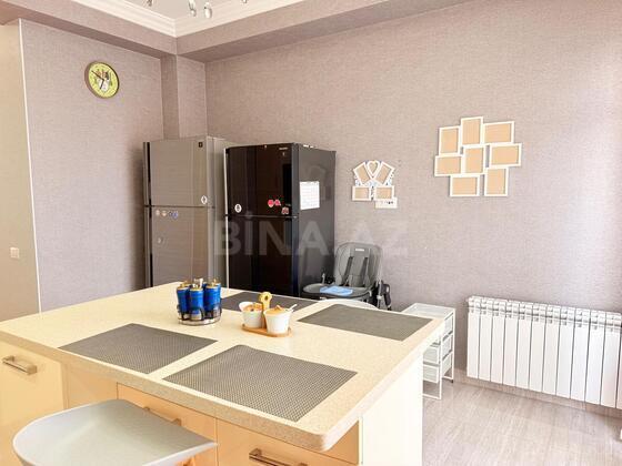 5 otaqlı Yeni tikili, Şah İsmayıl Xətai m., Bakı