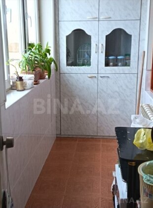 3 otaqlı Köhnə tikili, Əmircan q., Bakı