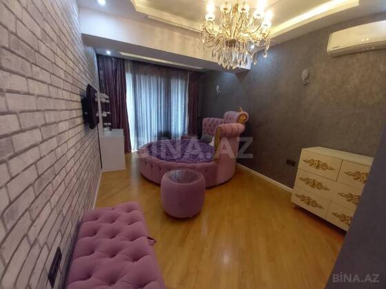 3 otaqlı Yeni tikili, Şah İsmayıl Xətai m., Bakı