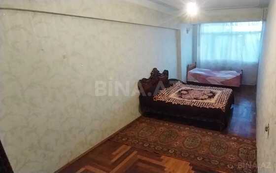 3 otaqlı Köhnə tikili, Gənclik m., Bakı