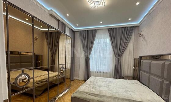 3 otaqlı Köhnə tikili, 28 May m., Bakı