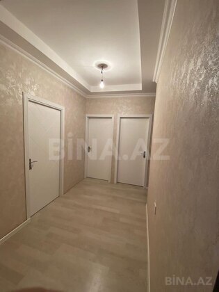3 otaqlı Köhnə tikili, Xalqlar Dostluğu m., Bakı