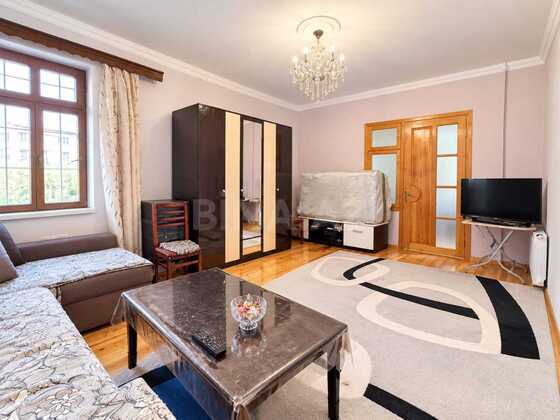 2 otaqlı Köhnə tikili, İnşaatçılar m., Bakı