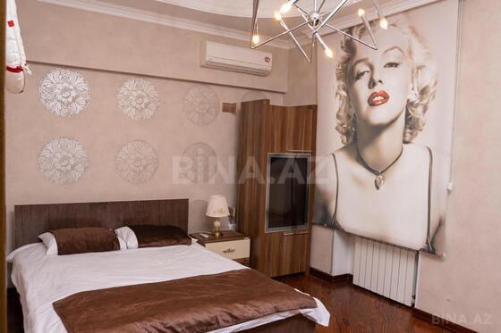 6 otaqlı Həyət evi/Bağ evi, Badamdar q., Bakı