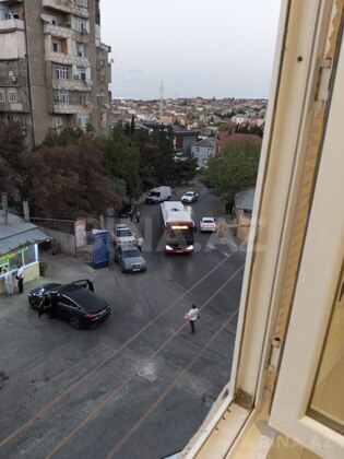 2 otaqlı Köhnə tikili, Qaraçuxur q., Bakı