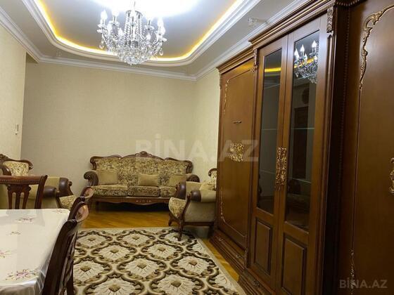 3 otaqlı Yeni tikili, Qara Qarayev m., Bakı