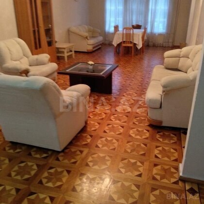 6 otaqlı Həyət evi/Bağ evi, Badamdar q., Bakı