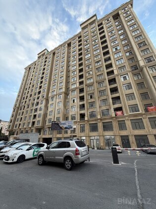 4 otaqlı Yeni tikili, Şah İsmayıl Xətai m., Bakı