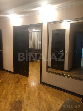 4 otaqlı Köhnə tikili, 6-cı mikrorayon q., Bakı