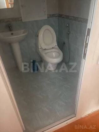 4 otaqlı Köhnə tikili, Elmlər Akademiyası m., Bakı