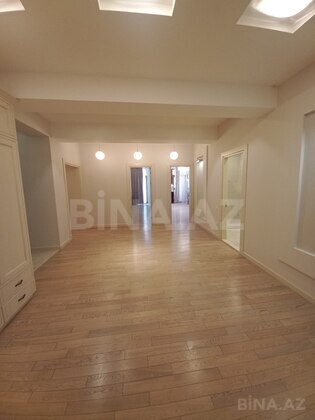 4 otaqlı Ofis, İnşaatçılar m., Bakı