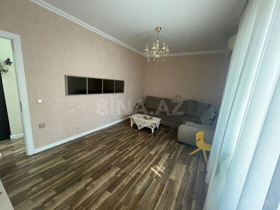 4 otaqlı Köhnə tikili, 9-cu mikrorayon q., Bakı