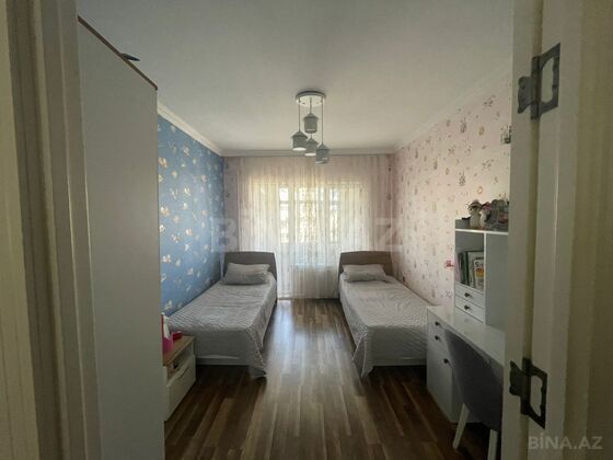 4 otaqlı Köhnə tikili, 9-cu mikrorayon q., Bakı