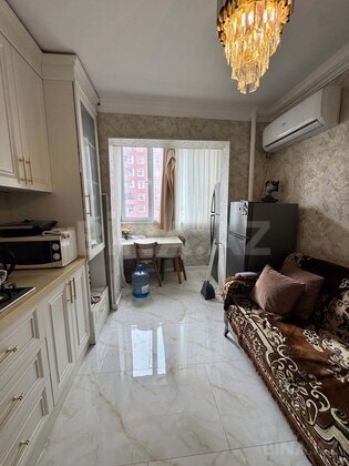 2 otaqlı Köhnə tikili, Azadlıq Prospekti m., Bakı