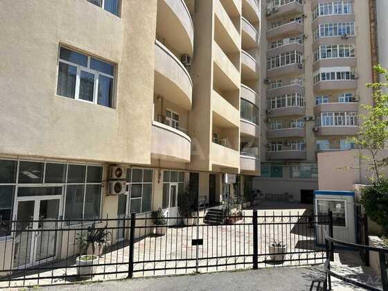 3 otaqlı Yeni tikili, Elmlər Akademiyası m., Bakı