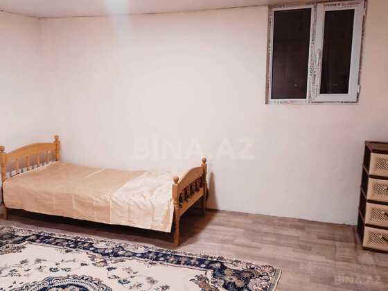2 otaqlı Köhnə tikili, Elmlər Akademiyası m., Bakı