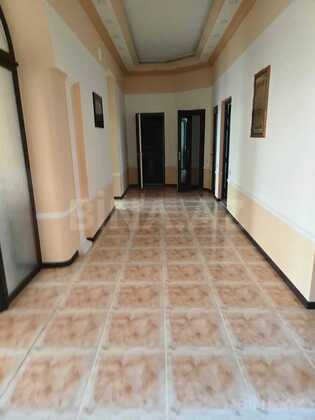 6 otaqlı Köhnə tikili, Sahil m., Bakı