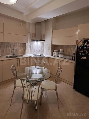 3 otaqlı Yeni tikili, 20 Yanvar m., Bakı