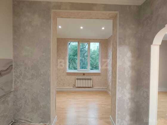 3 otaqlı Köhnə tikili, Azadlıq Prospekti m., Bakı