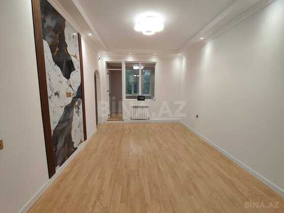 3 otaqlı Köhnə tikili, Azadlıq Prospekti m., Bakı